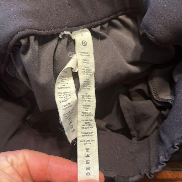 Lululemon joggers4 (4400) - Picture 7 of 7